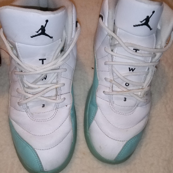 Jordan high tops girls - Picture 3 of 5